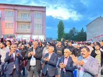 Allah;Birliğimizi, beraberliğimizi ve kardeşliğimizi daim eylesin inşallah.::*::