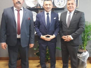 İlçe Başkanımız, İsmail Şafak ile birlikte, Milletvekilimiz,Sn.Ahmet Erbaş'a hayırlı olsun ziyaretinde bulunduk.