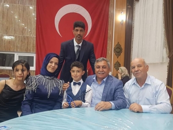 Gülsün ve Cumhur çiftinin kıymetli evlatları, Fatih Cihan'ın Sünnet merasimine katılarak sevinçlerine ortak olduk.