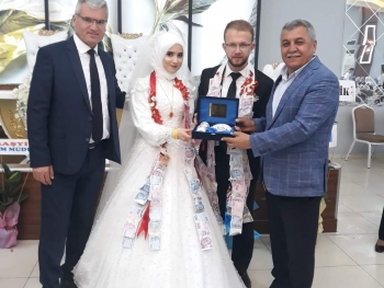 Esra ve Murat kardeşlerimizin mutluluklarına ortak olduk