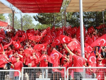 Zafere Giden Yol::*::